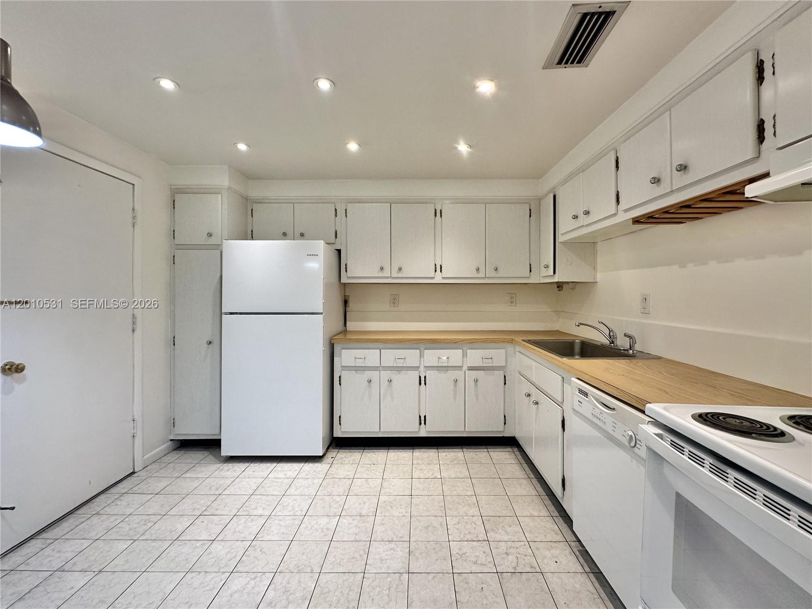 9175 Southwest 77th Avenue, Unit 206 Miami, FL 33156 - Photo 7 of 18
