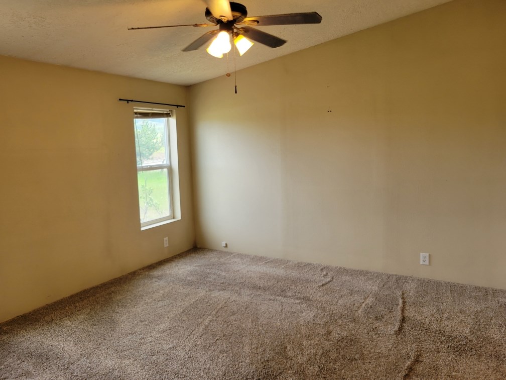 35 Atkin Lane Cascade, ID 83611 - Photo 27 of 39 Master bedroom