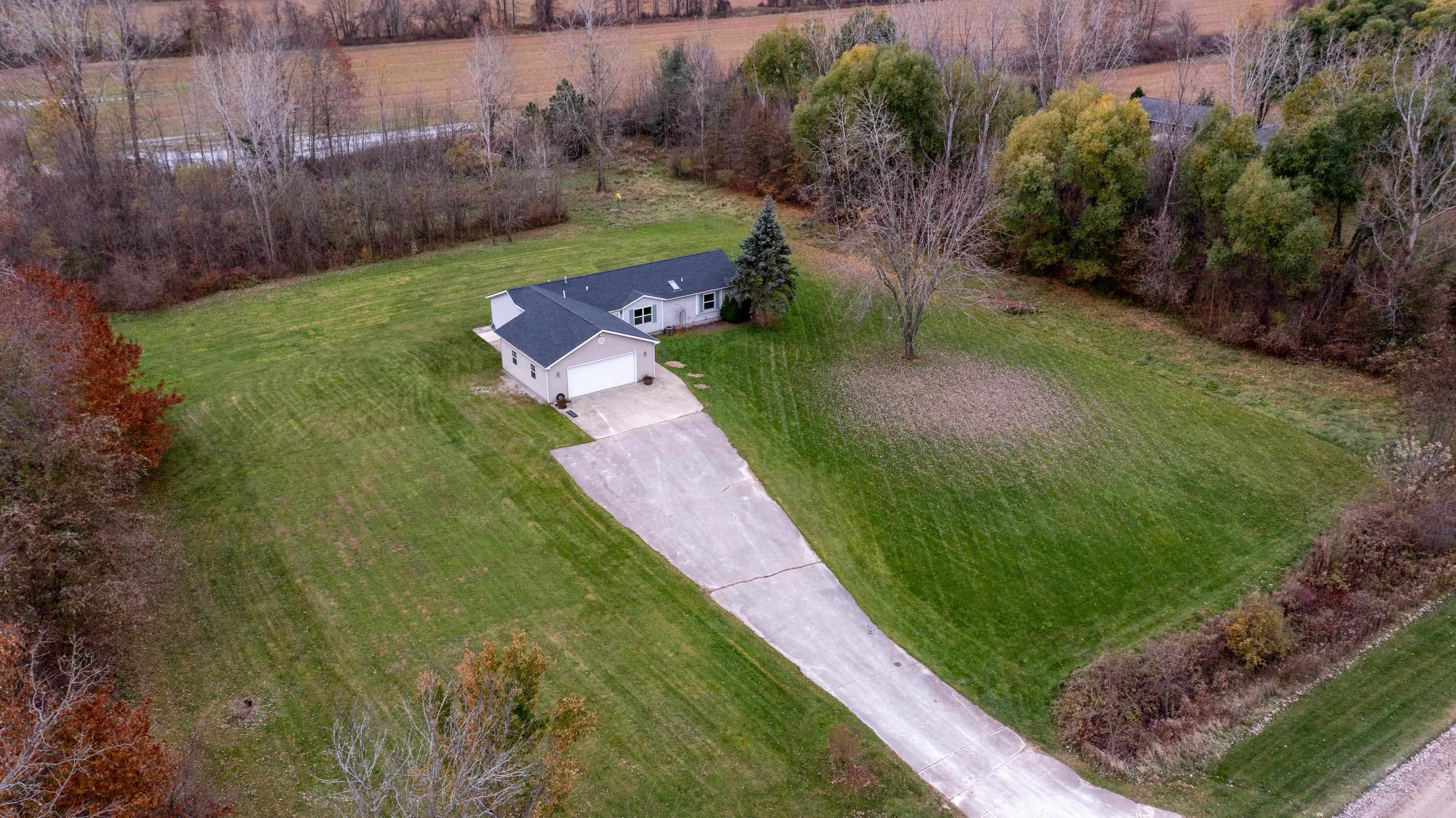 14807 Gould Road Allenton, MI 48002 - Photo 63 of 87 50127009-62.JPG