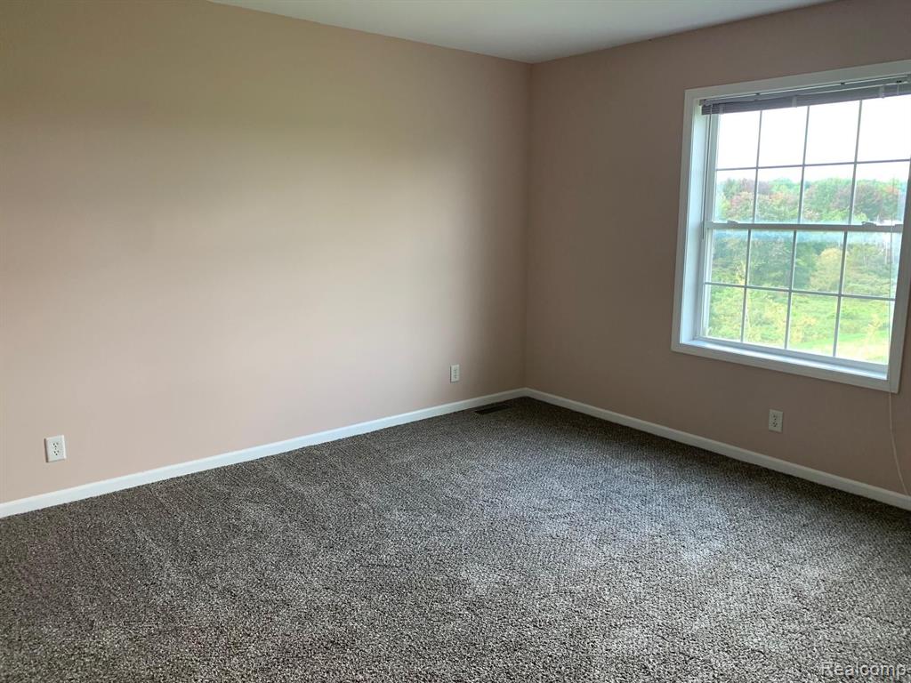 1940 Hadley Road Lapeer, MI 48446 - Photo 32 of 55