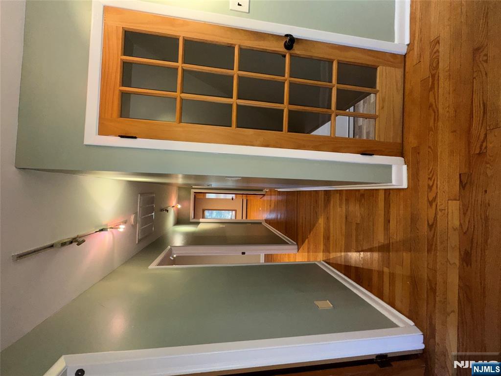 273 Rea Ave Extension Hawthorne, NJ 07506 - Photo 12 of 32