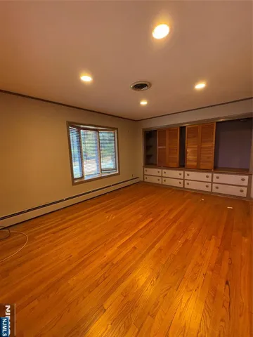 $4,200 | 273 Rea Ave Extension, Hawthorne, NJ 07506