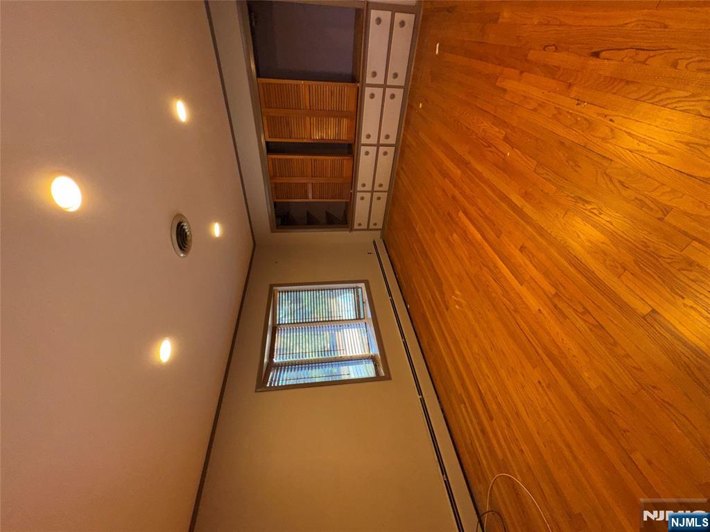 273 Rea Ave Extension Hawthorne, NJ 07506 - Photo 17 of 32