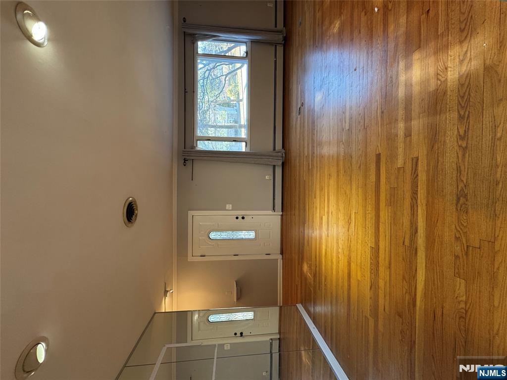 273 Rea Ave Extension Hawthorne, NJ 07506 - Photo 22 of 32