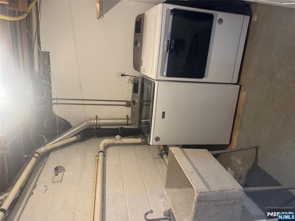 273 Rea Ave Extension Hawthorne, NJ 07506 - Photo 25 of 32