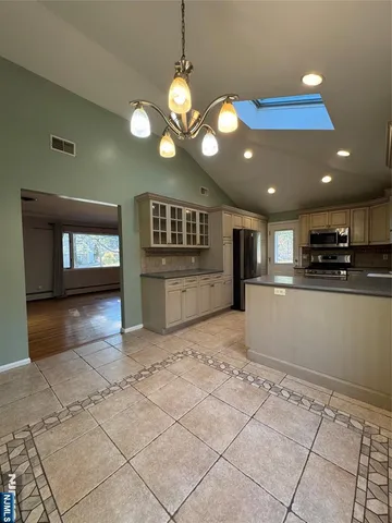 $4,200 | 273 Rea Ave Extension, Hawthorne, NJ 07506