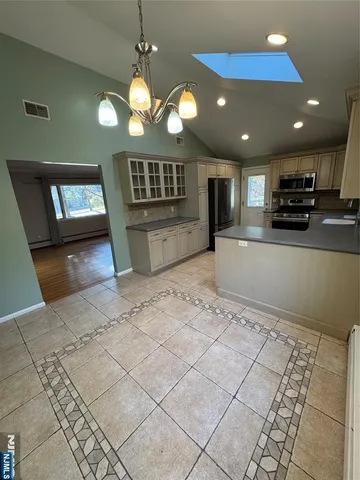 $4,200 | 273 Rea Ave Extension, Hawthorne, NJ 07506