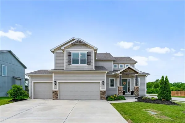 $485,000 | 1825 Southwest Merryman Drive, Lee's Summit, MO 64082