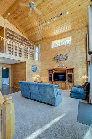 $895,000 | N9851 Lower McKenzie Lndg Road, Spooner, WI 54801