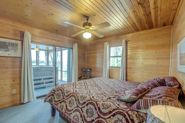 $895,000 | N9851 Lower McKenzie Lndg Road, Spooner, WI 54801