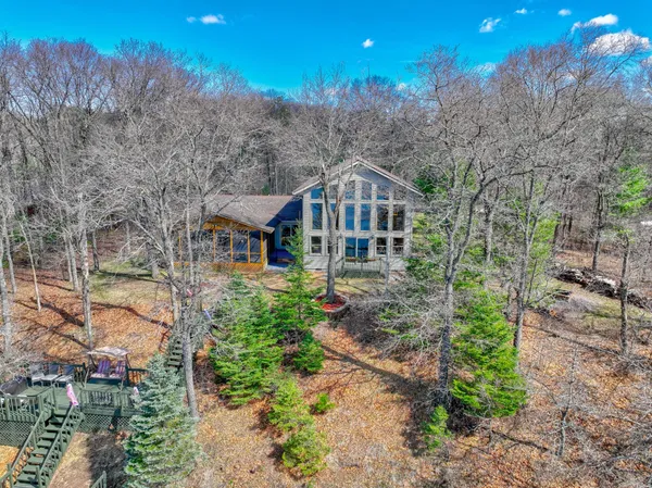 $895,000 | N9851 Lower McKenzie Lndg Road, Spooner, WI 54801