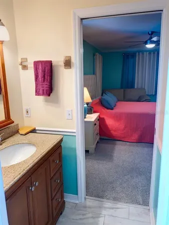 $2,100 | 323 Dolphin Parkway, Punta Gorda, FL 33950