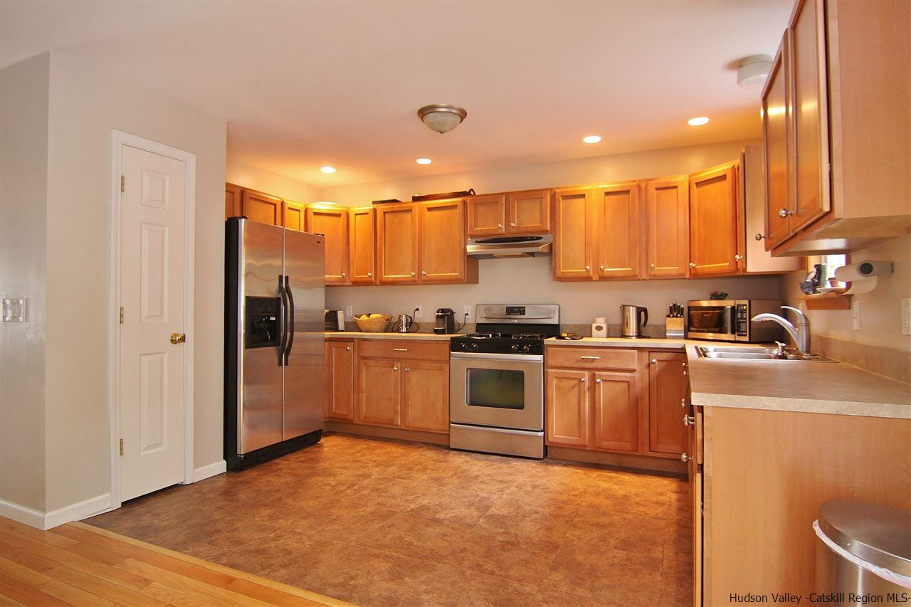 61 Red Maple Road Saugerties, NY 12477 - Photo 4 of 25 Photo 4