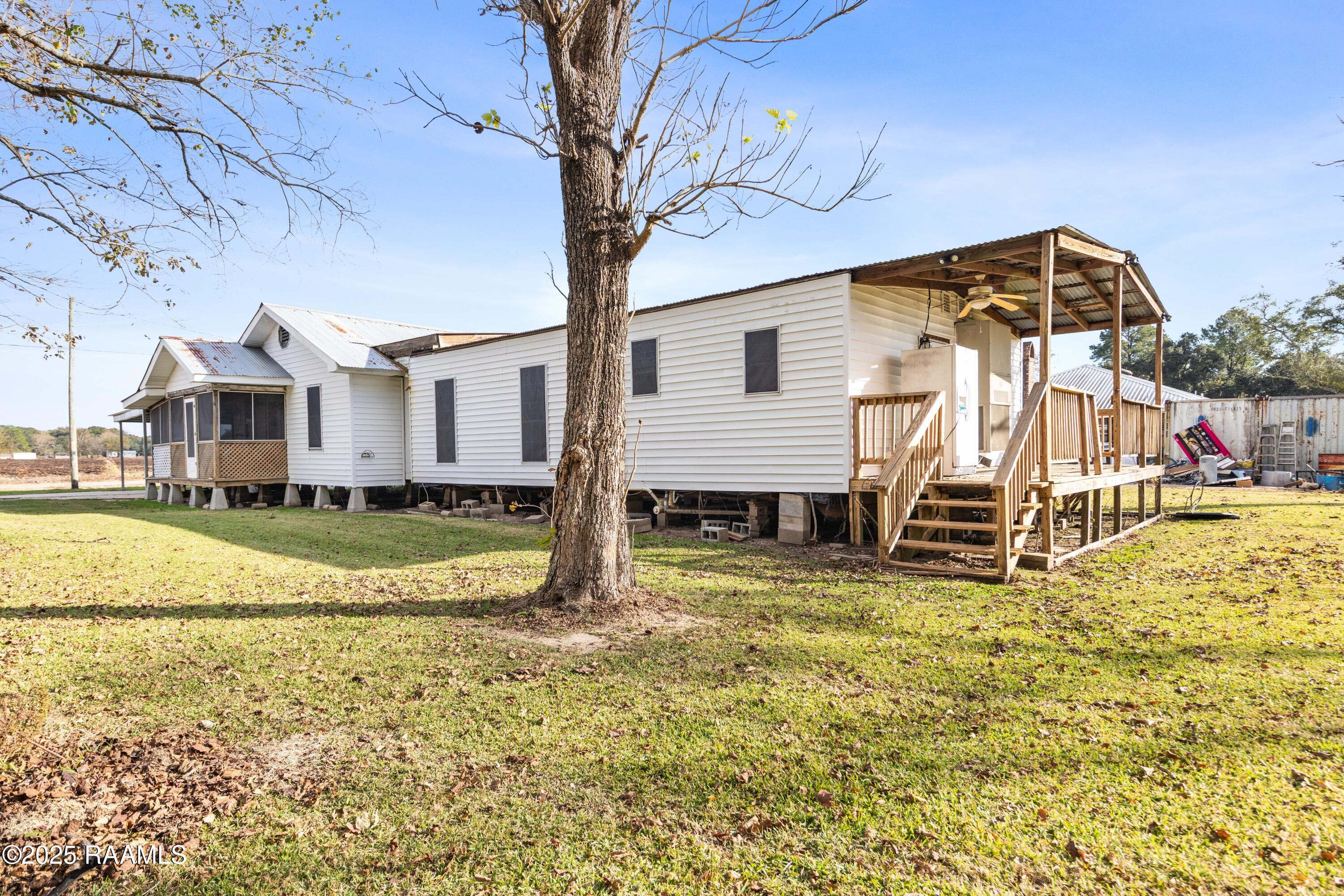 1081 Claston Simon Road Breaux Bridge, LA 70517 - Photo 6 of 29 1081ClastonSimon-7