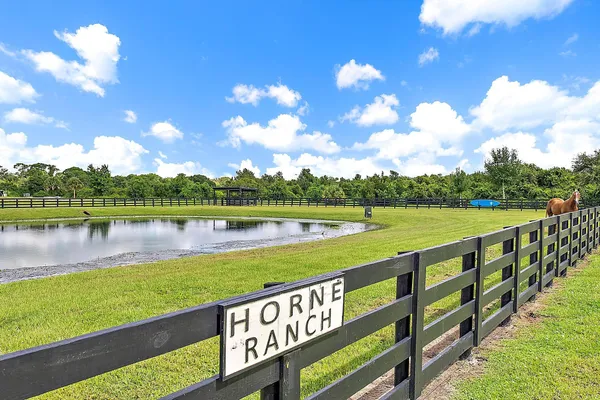 $1,050,000 | 13615 Southeast 26th Lane, Okeechobee, FL 34974