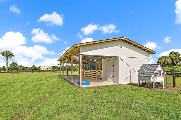 $1,050,000 | 13615 Southeast 26th Lane, Okeechobee, FL 34974