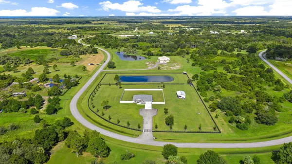 $1,050,000 | 13615 Southeast 26th Lane, Okeechobee, FL 34974
