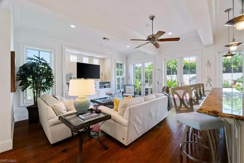 $3,300,000 | 215 5th Street South, Naples, FL 34102