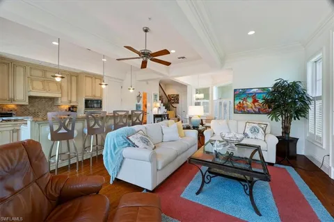 $3,300,000 | 215 5th Street South, Naples, FL 34102