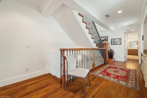 $3,300,000 | 215 5th Street South, Naples, FL 34102