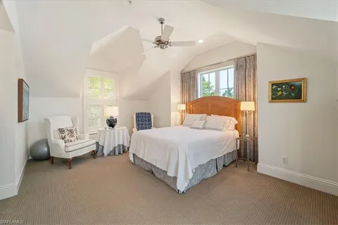 $3,300,000 | 215 5th Street South, Naples, FL 34102