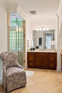 $3,300,000 | 215 5th Street South, Naples, FL 34102