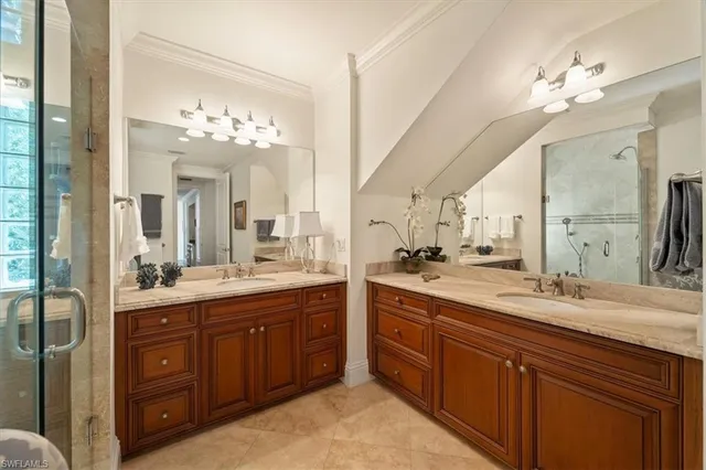 $3,300,000 | 215 5th Street South, Naples, FL 34102