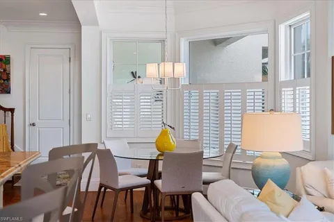 $3,300,000 | 215 5th Street South, Naples, FL 34102