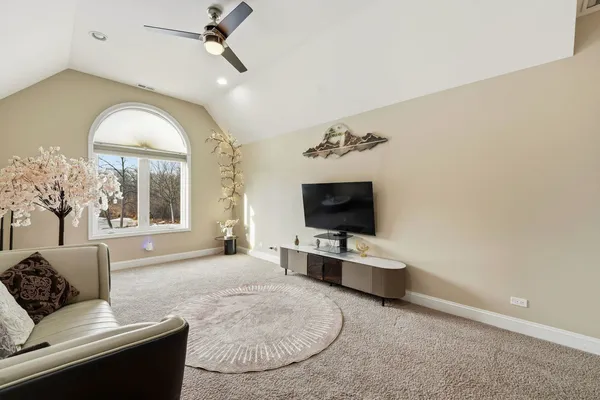 $850,000 | 388 Preserve Lane, Wood Dale, IL 60191