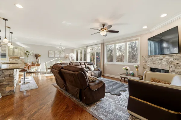 $850,000 | 388 Preserve Lane, Wood Dale, IL 60191