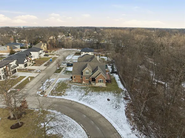 $850,000 | 388 Preserve Lane, Wood Dale, IL 60191