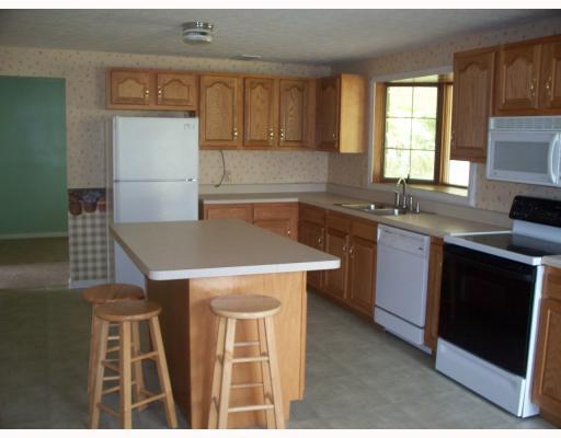 446 Ranch Road Dunbar, PA 15431 - Photo 2 of 6 Kitchen.