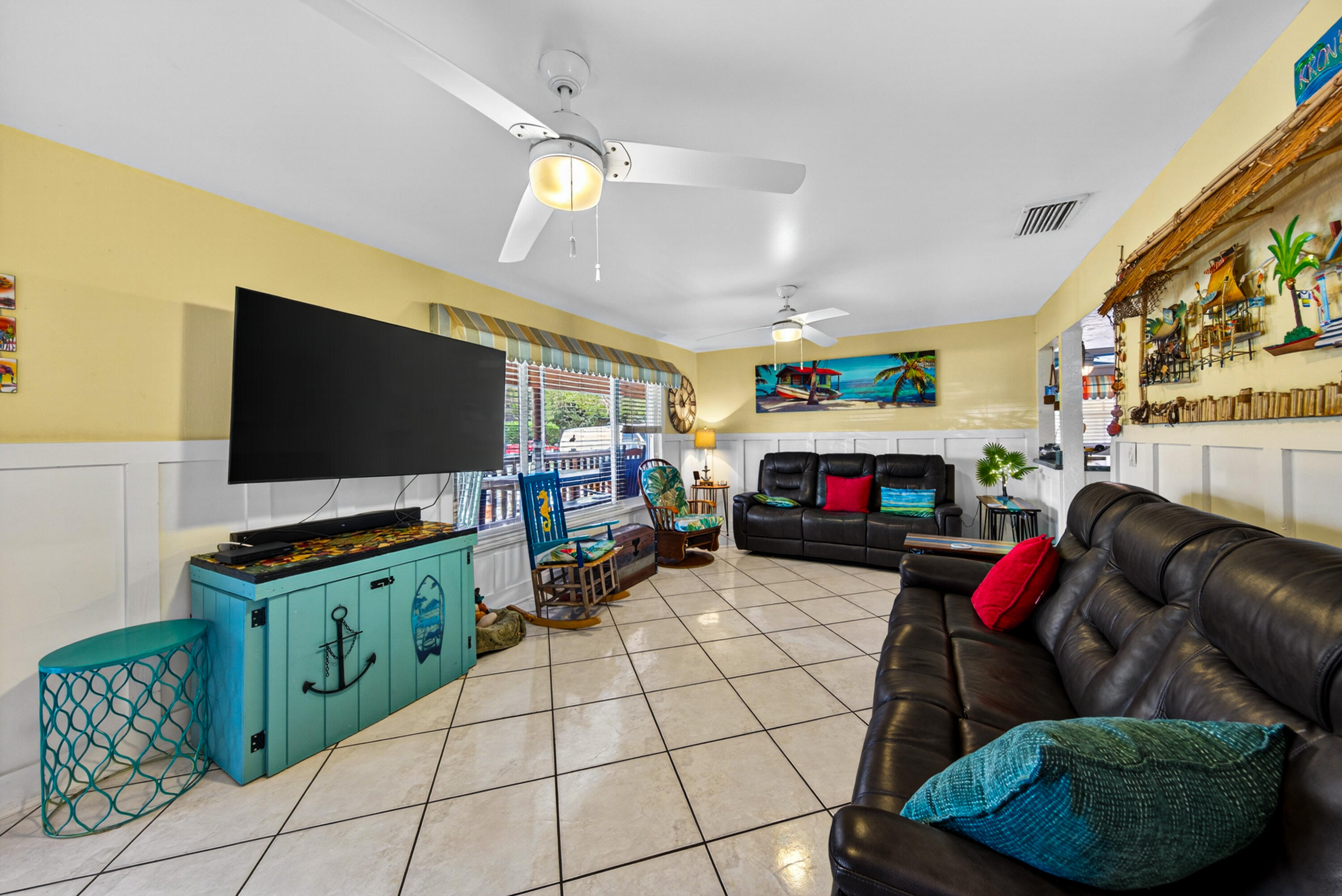 5135 Palm Ridge Boulevard Delray Beach, FL 33484 - Photo 10 of 50 Living Room - 2