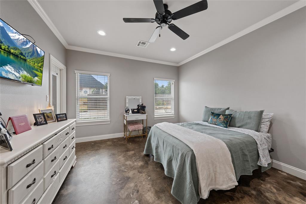 240 Royals Ranch Road Lorena, TX 76655 - Photo 21 of 40 Gallery Image 21