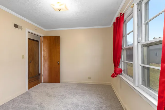 $179,900 | 106 South 6th Street, Carson City, MI 48811