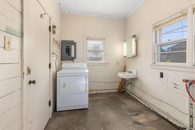 $179,900 | 106 South 6th Street, Carson City, MI 48811