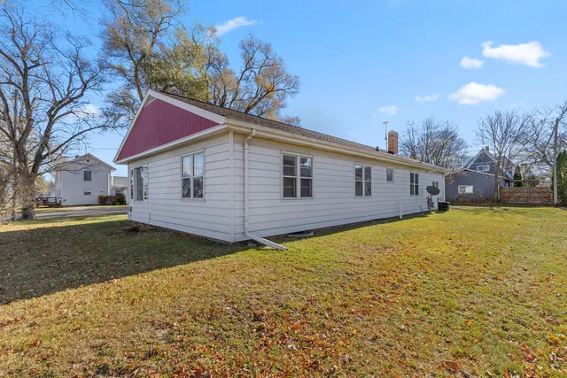 $179,900 | 106 South 6th Street, Carson City, MI 48811