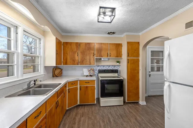 $179,900 | 106 South 6th Street, Carson City, MI 48811