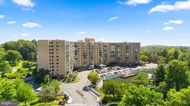 $480,000 | 3330 North Leisure World Boulevard, Unit 5604, Silver Spring, MD 20906