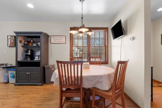 $389,900 | N7163 Cozy Oaks Circle, Shawano, WI 54166