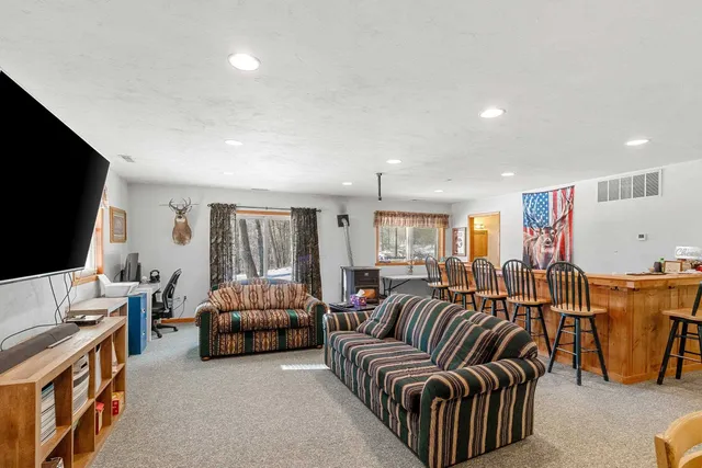 $389,900 | N7163 Cozy Oaks Circle, Shawano, WI 54166