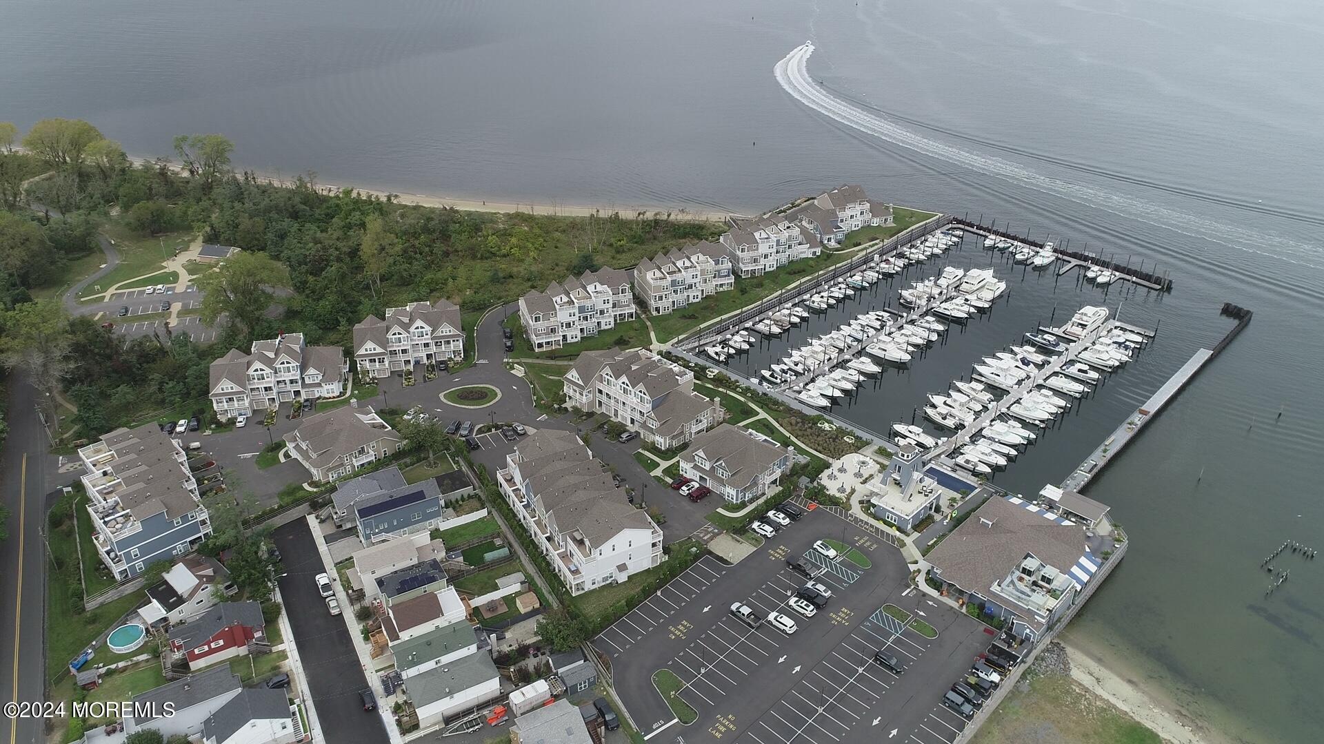 17 Locust Street Highlands, NJ 07732 - Photo 9 of 31 view of a city