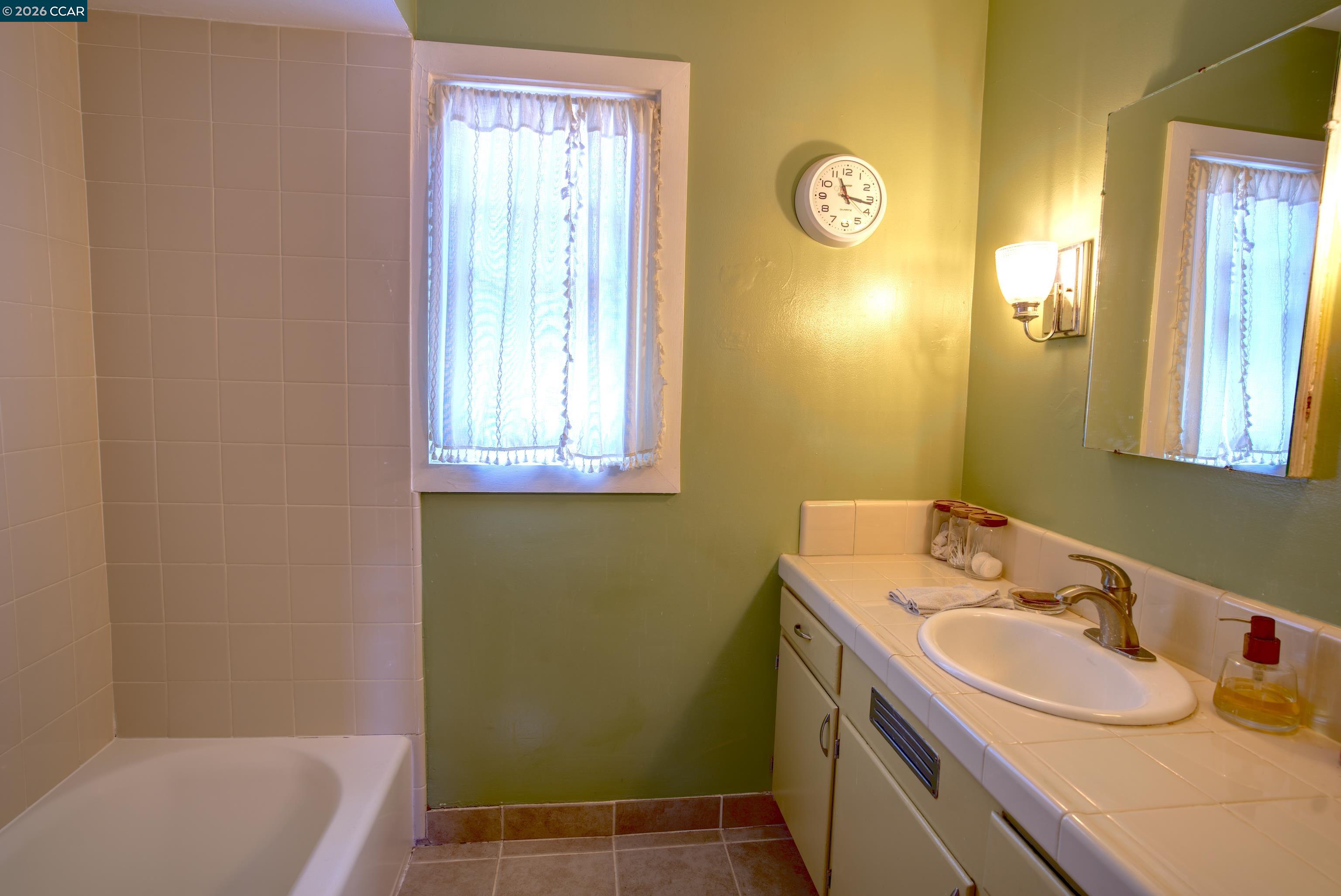 1213 Grove Way Concord, CA 94518 - Photo 13 of 18