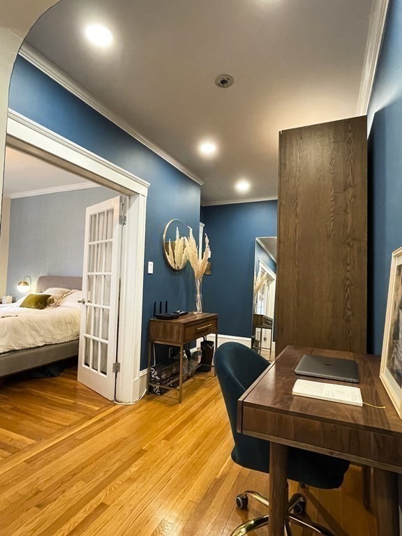 88 Naples Road, Unit 6 Brookline, MA 02446 - Photo 3 of 10