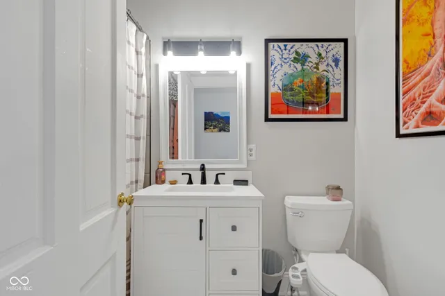 $289,000 | 1002 North New Jersey Street, Indianapolis, IN 46202