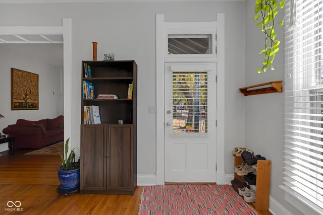 $289,000 | 1002 North New Jersey Street, Indianapolis, IN 46202