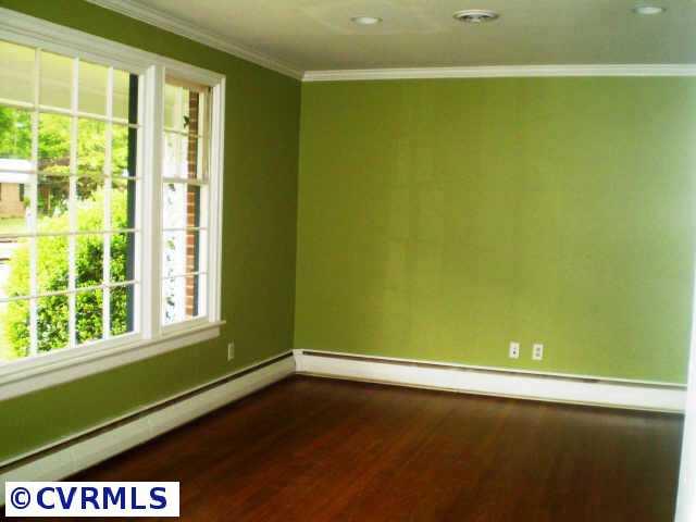 9519 Ridgefield Road Richmond, VA 23229 - Photo 6 of 10 Other - 17 x 13 Living Room with Bay Window and Hardwood Flooring & Crown Molding