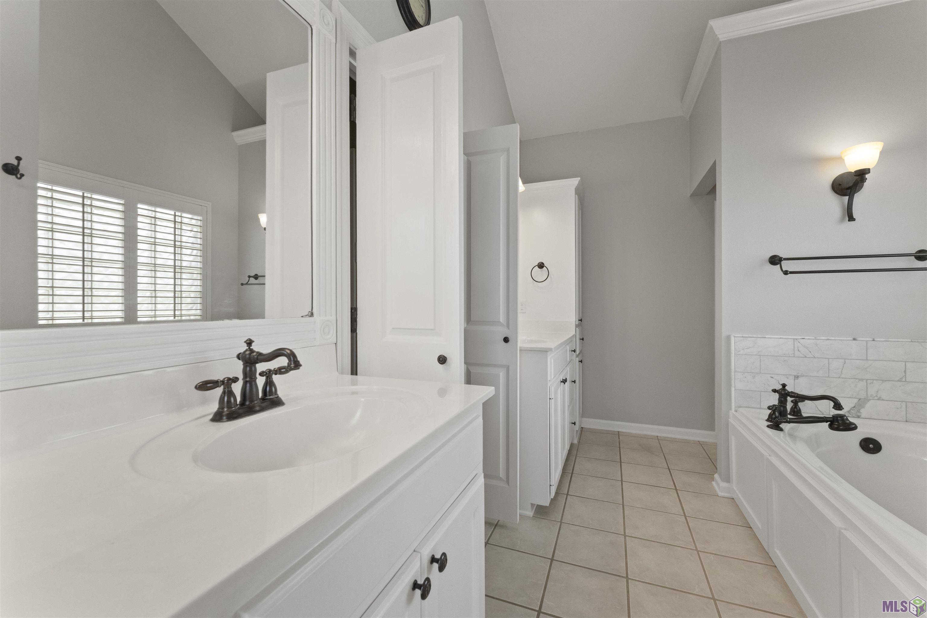 17647 Lake Azalea Drive Baton Rouge, LA 70817 - Photo 14 of 20