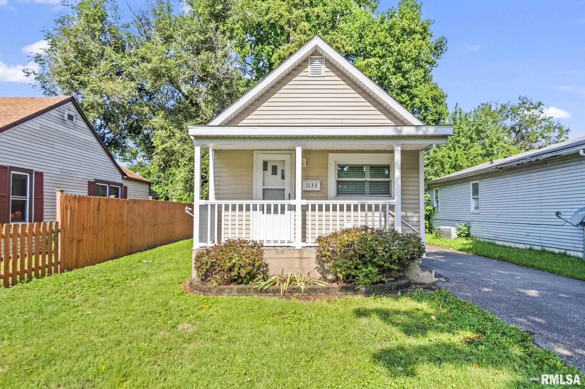 1133 North Indiana Avenue Springfield, IL 62702 - Photo 1 of 25