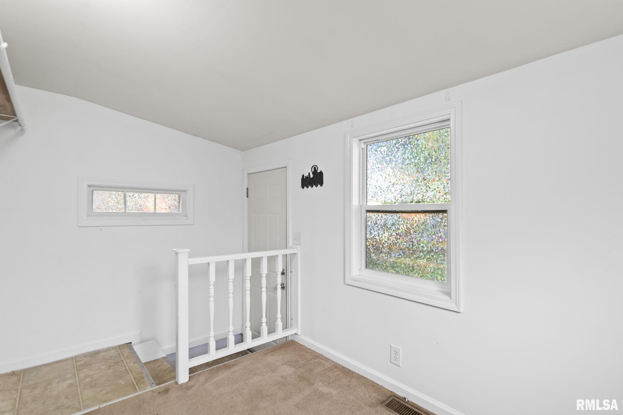 1133 North Indiana Avenue Springfield, IL 62702 - Photo 14 of 25